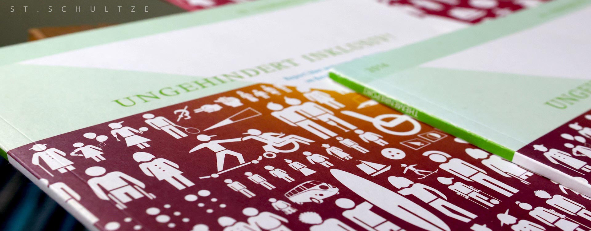 Pictograms and icons for the cover artwork and the report itself on inclusion in Germany. Some years ago I had the honour to design the looks and much material for the very first Berlin Inclusion Summit, Berliner Inklusionskongress with partners like Aktion Mensch and RTL wir helfen Kindern a.m.m.