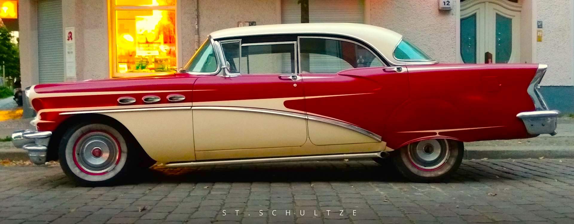 1956 Buick Oldtimer limousine, painted, customdesign, customcar, carmakeover, oldtimer, vintage, automotive photography by Stefan Schultze from Berlin
