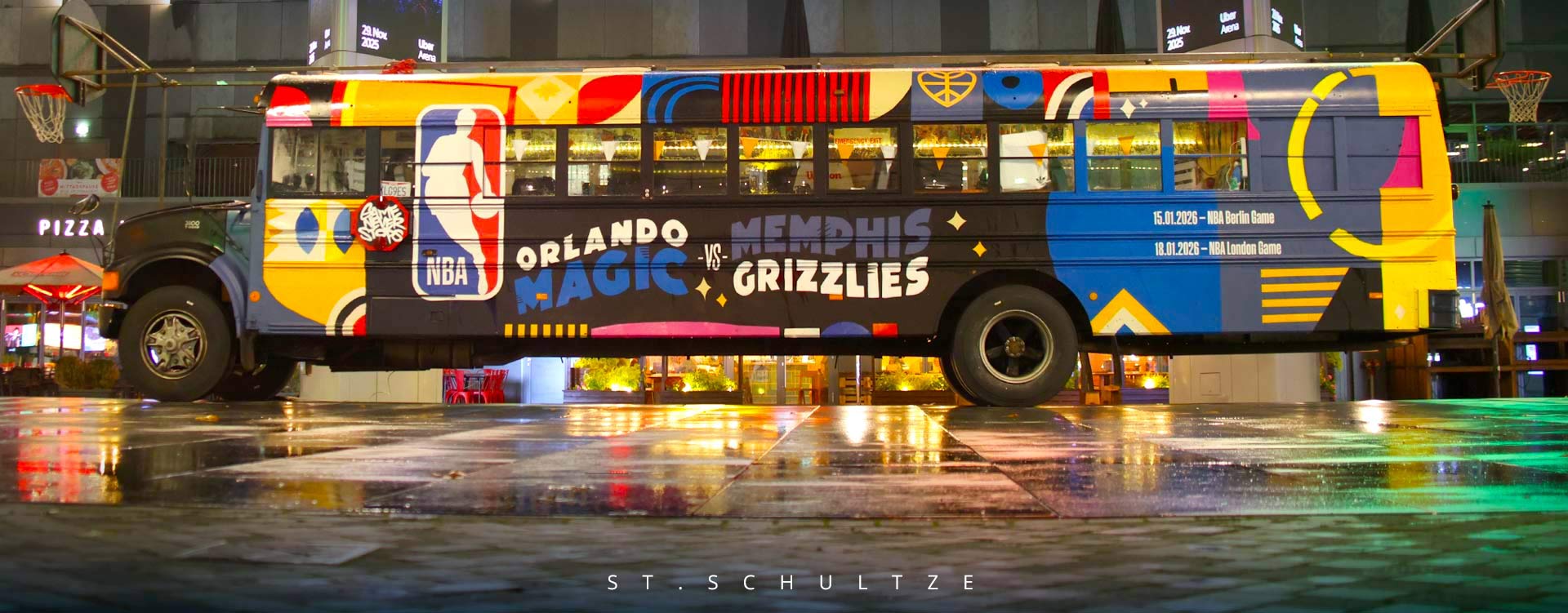 HOOPBUS NBA Tourstop in BERLIN after PARIS and LONDON, Berlin, Uberplatz, Mercedesplatz, Schoolbus, Sportsvehicle, oldtimer, mobility, car photography. iconic photography, basketball, hoopers, berlin basketball, first nba game in Berlin