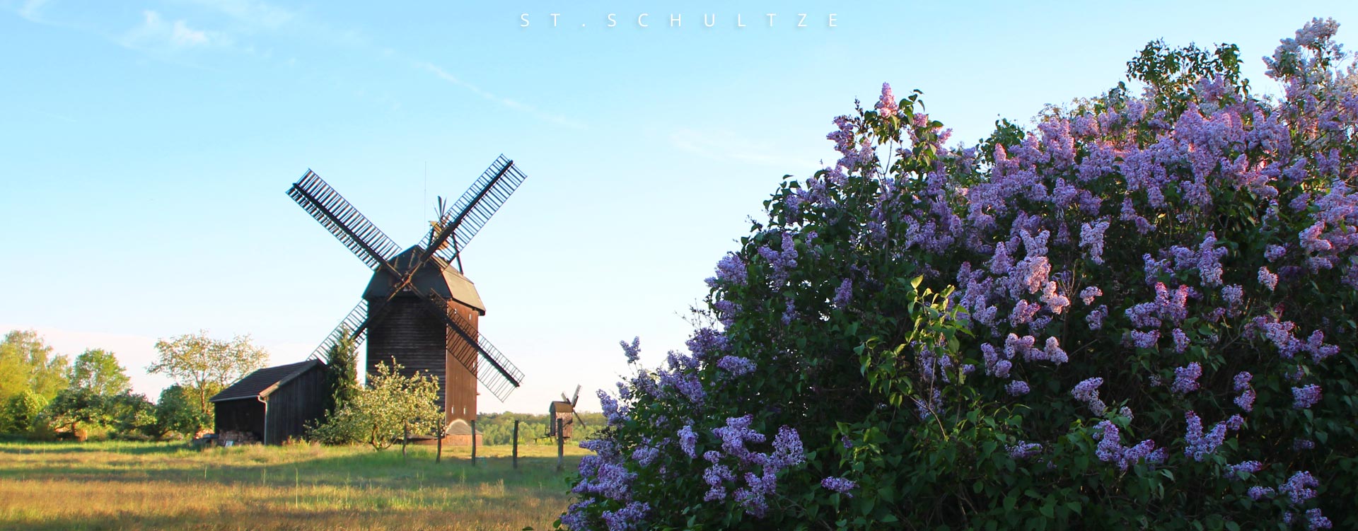 old windmill first glimpse, scroll down for more, travel Photography by Stefan Schultze