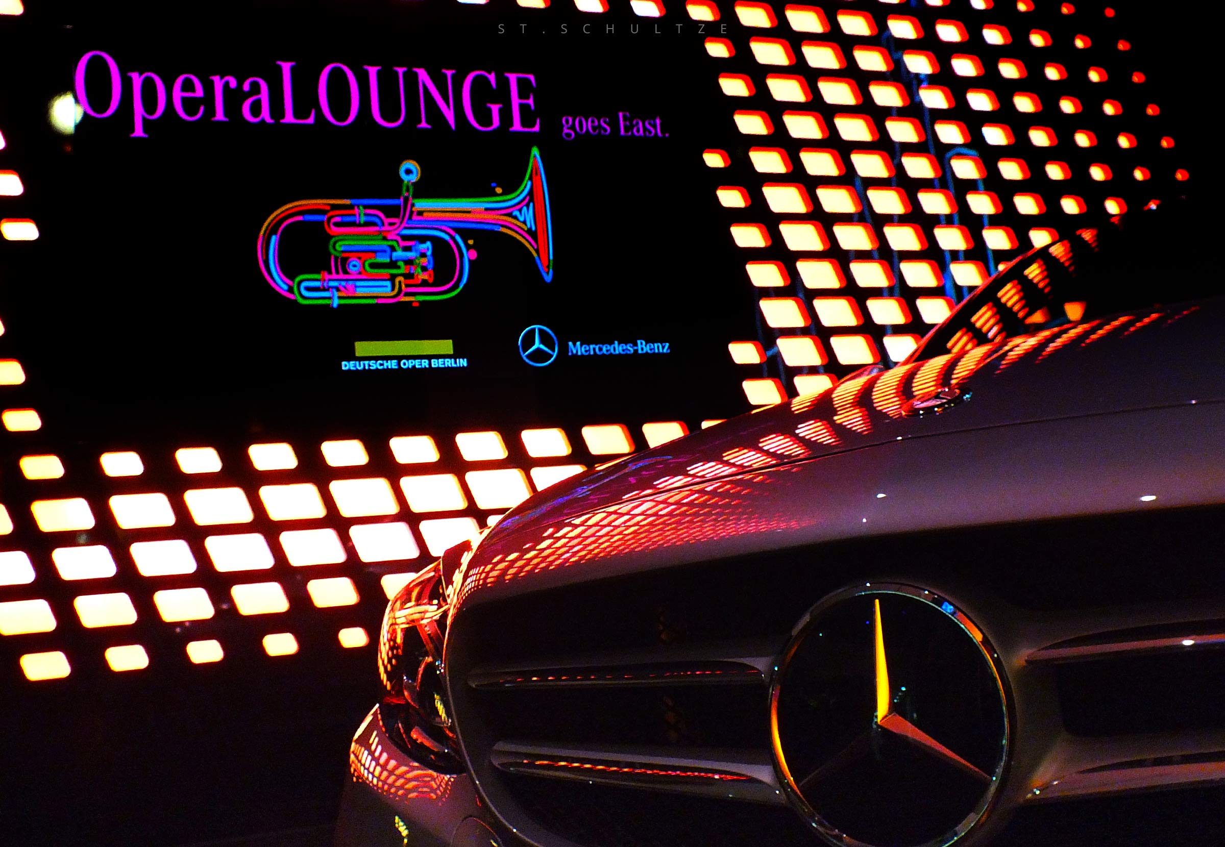 Mercedes Benz in Berlin opera lounge, sportscar, car photography, autofotografie, automotive phtography, carphotography, car design photography, design, autodesign, iconic design, automotive photography by Stefanm Schultze